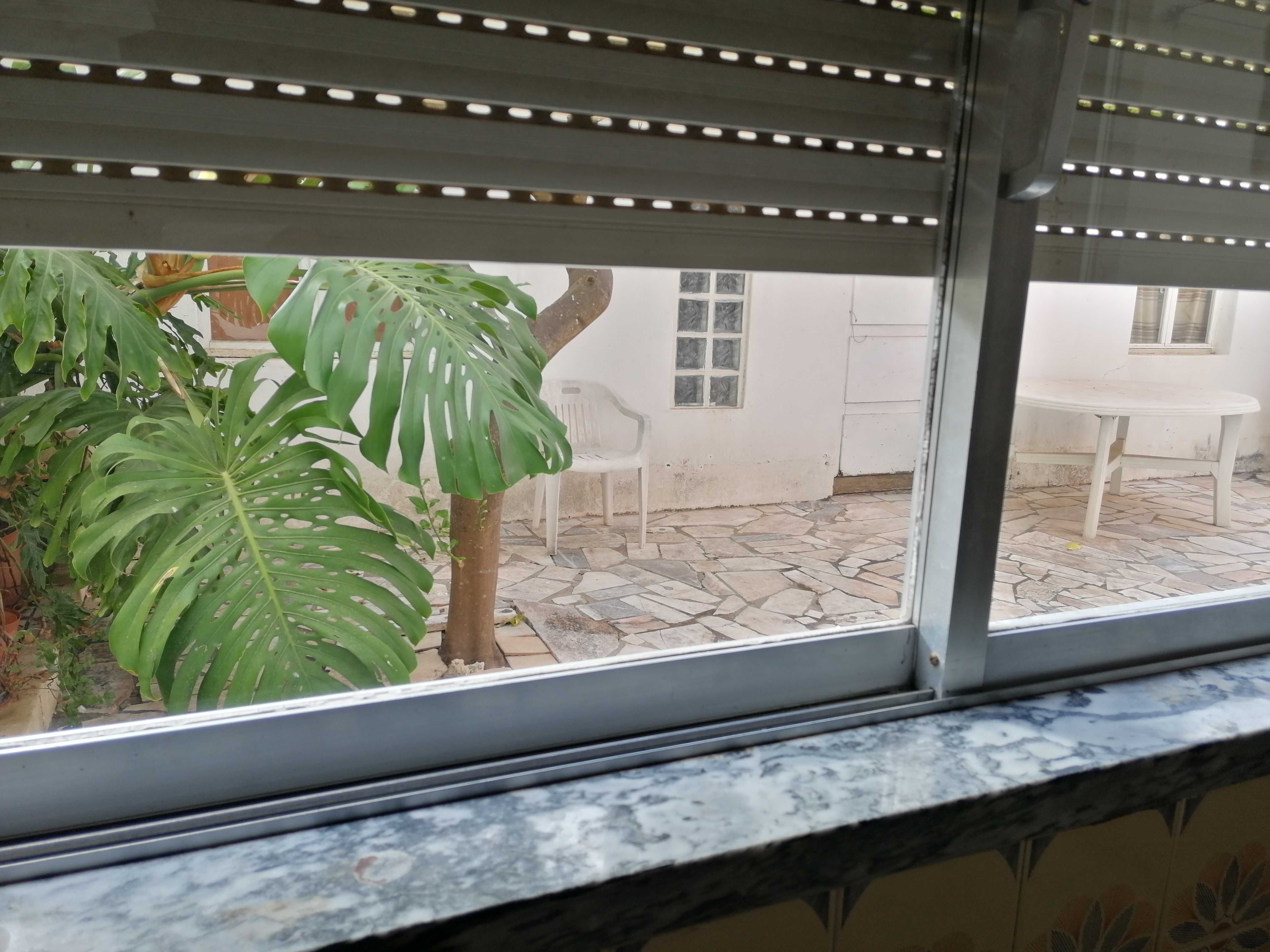 Quarto para alugar a docente ES Tavira
