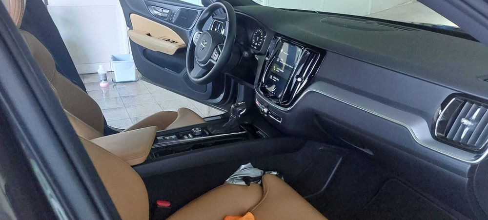 Volvo V60 Cross Country D4 AWD