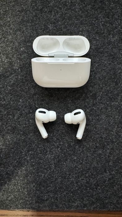 Apple AirPods Pro - 1ª Geração