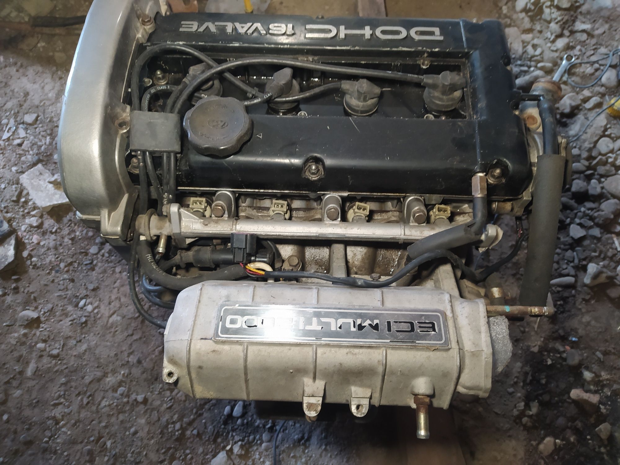 Запчастини до двигуна Hyundai Sonata Y3  2.0 DOHC 16 VALVE G4CP