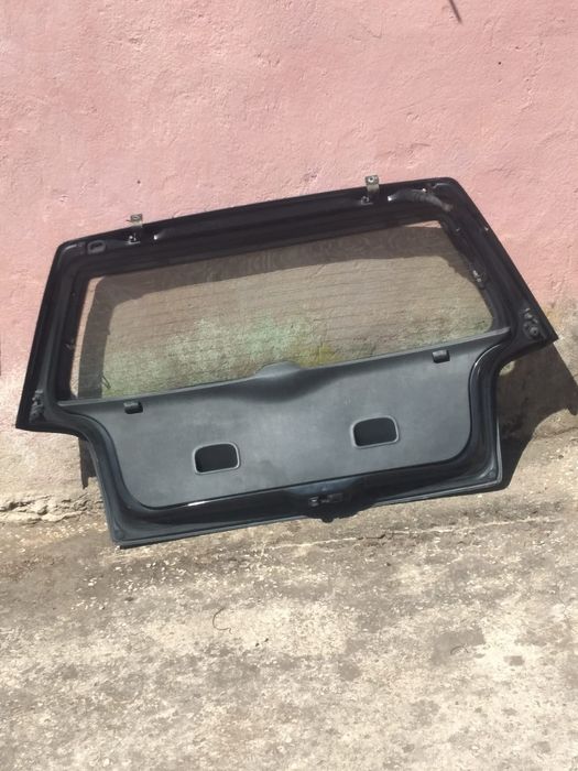 Tampa Mala VW POLO 6N2 Ano 2000 Completa Cor Preto