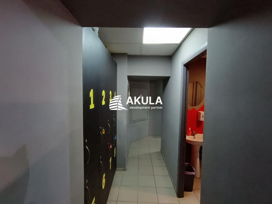 Продам підвал, Поділ Костянтинівська,25. 112 кв. діючий бізнес