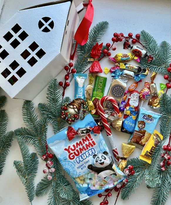 Подарунковий набір «Хатинка» на день св. Миколая, Різдво і Новий рік