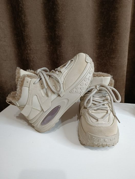 Обувь зимняя,кросовки,ботинки для девочки 36р. 22.5см