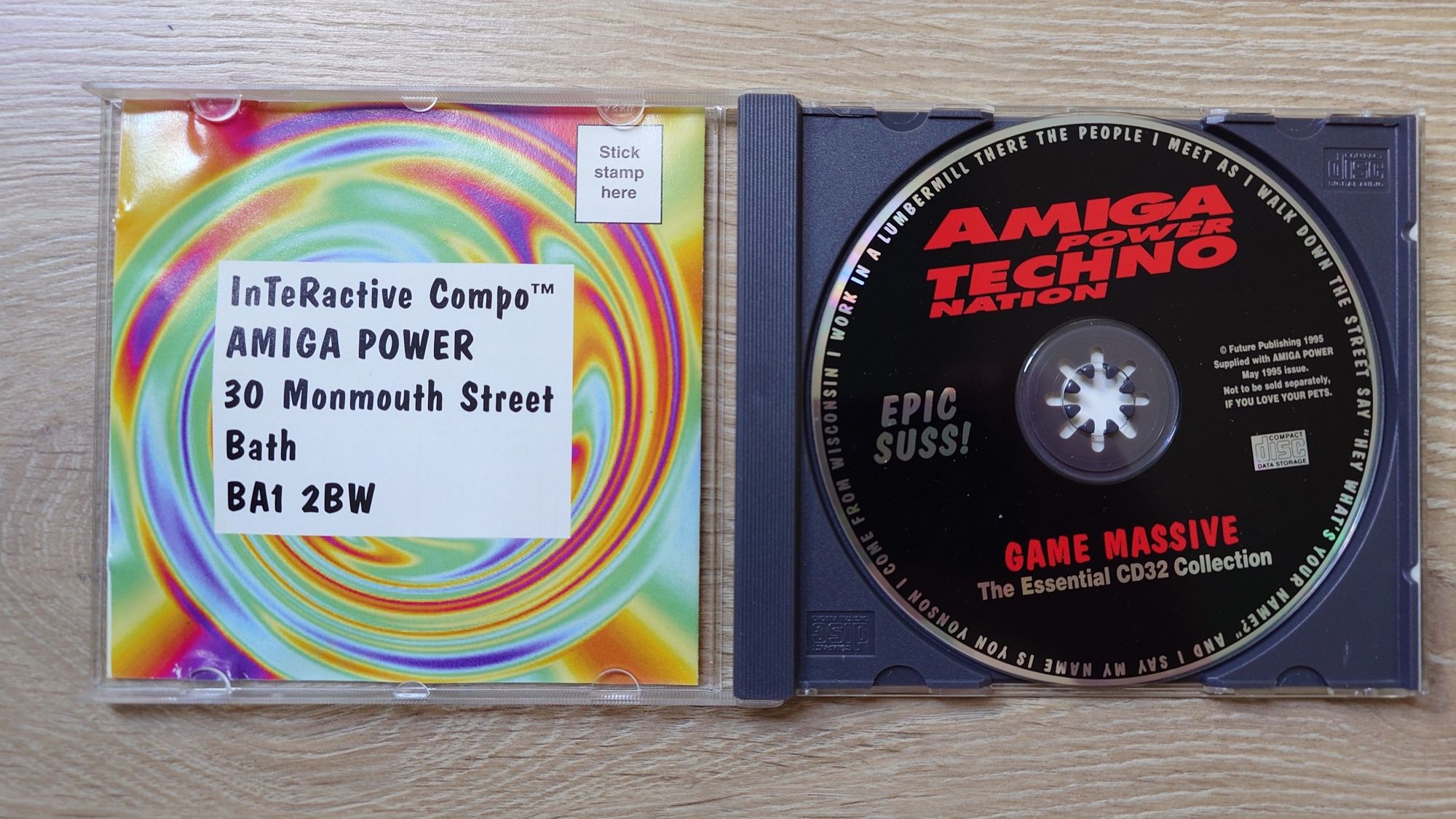 100 gier indie PD - Game Massive na Amiga CD32