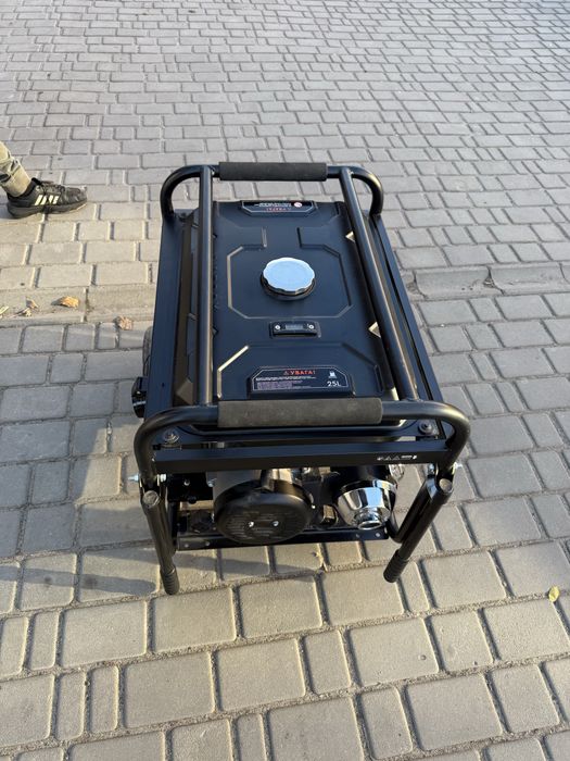 Генератор бензиновий, новий на гарантії 7,5Квт