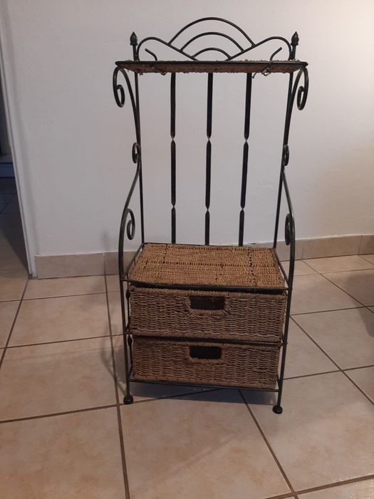 Szafka do przedpokoju