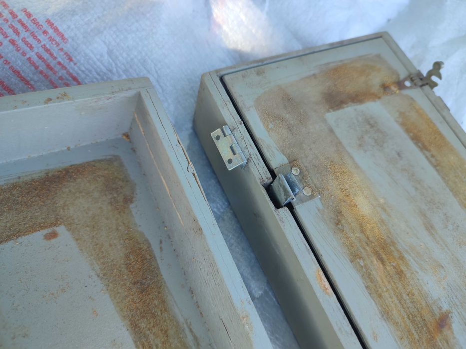 Дерев'яний ящик (шкатулка)