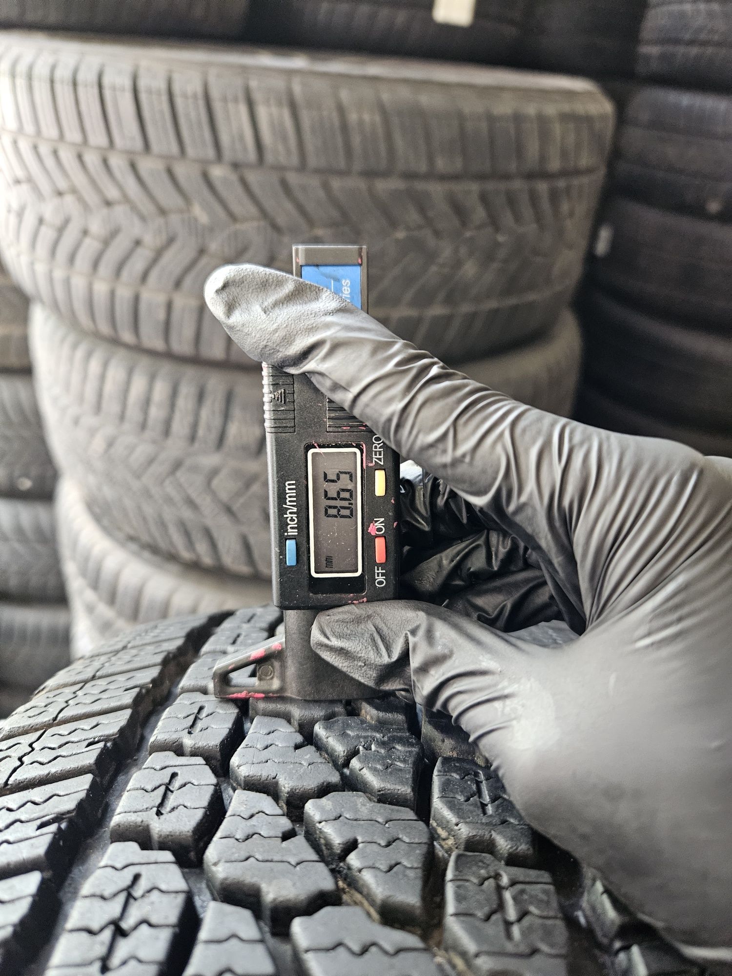 Firestone 215/65 r16c VanHawk 2 Winter /// 8,65mm!!! 2023r wysyłka
