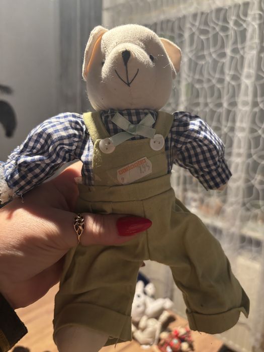 Maskotka mis w ubranku