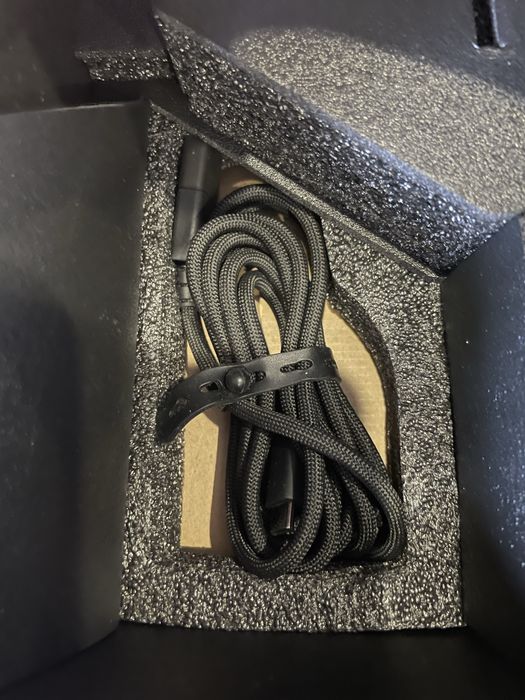 Нушники Razer Kraken V4 RGB