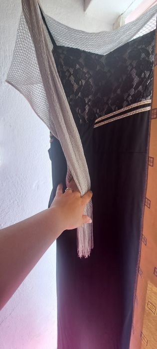 Vestido de cerimonia com xarpe