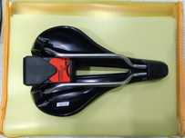 Selim de bicicleta Merida Expert SL Short com ferramenta VMount Novo