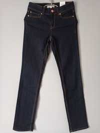 Nowe spodnie jeansowe Mango r34