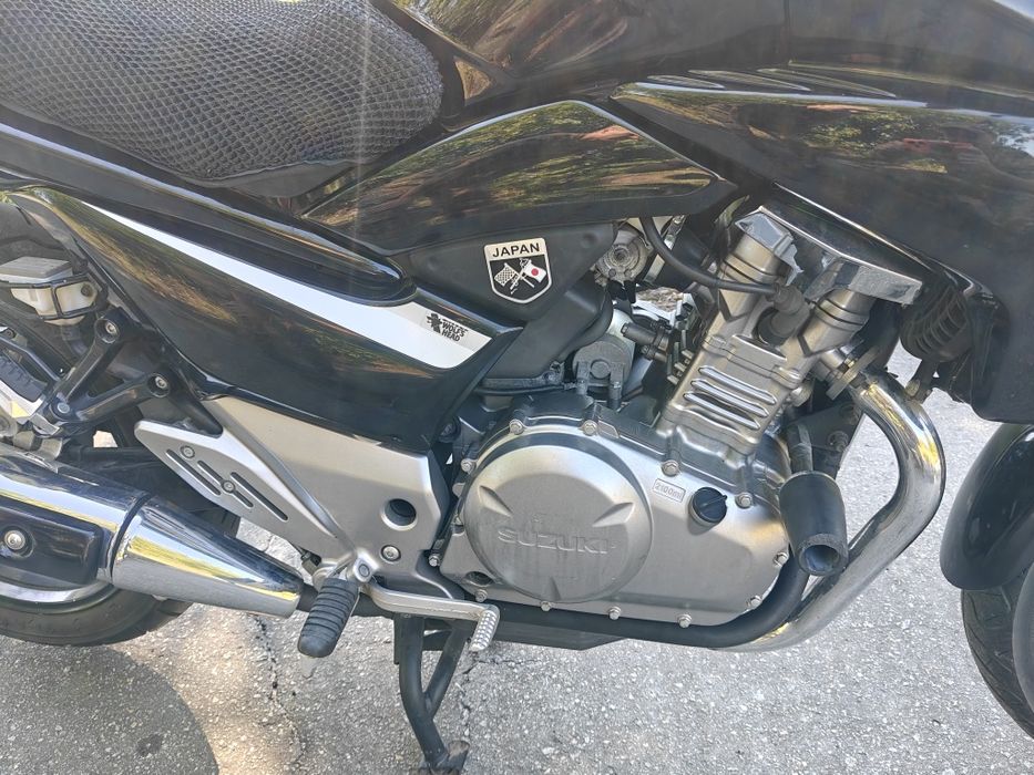 Suzuki GSR 250 інжектор