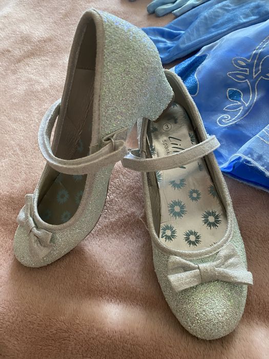 Сукні для попелюшки