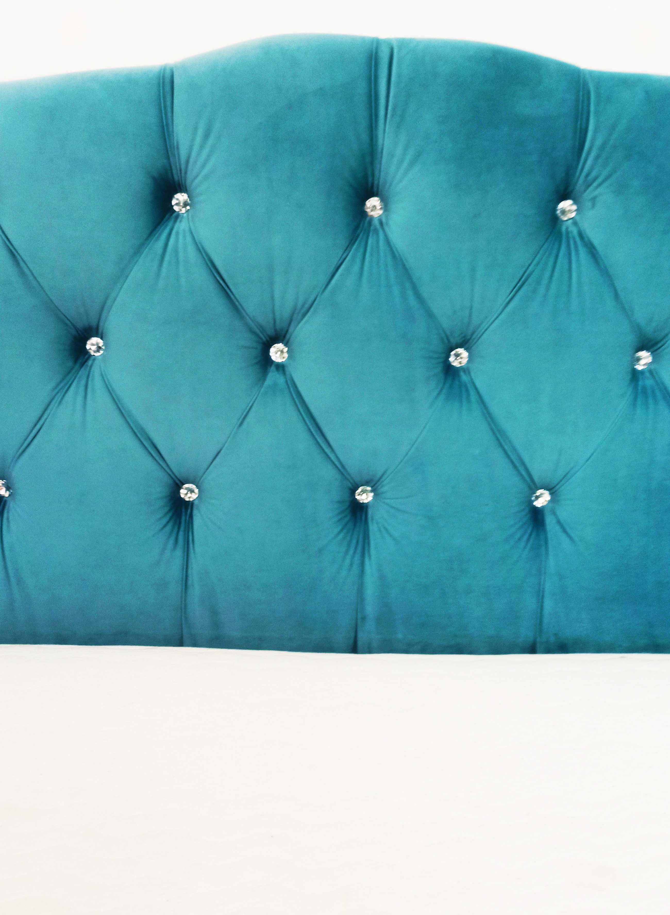 Łóżko glamour turkus kryształki tapicerowane uszak styl chesterfield