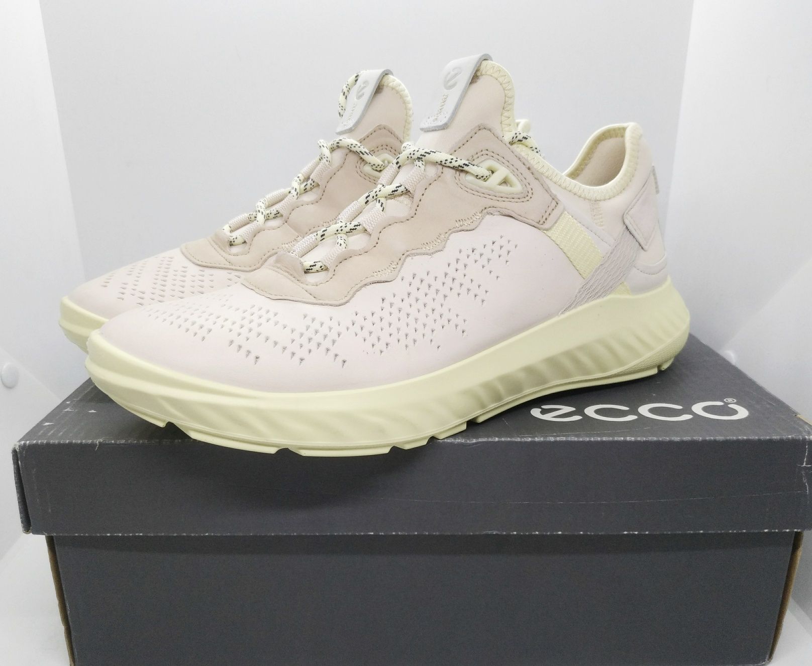 Кожаные EU39 25,5см кроссовки хайтопы Ecco оригинал