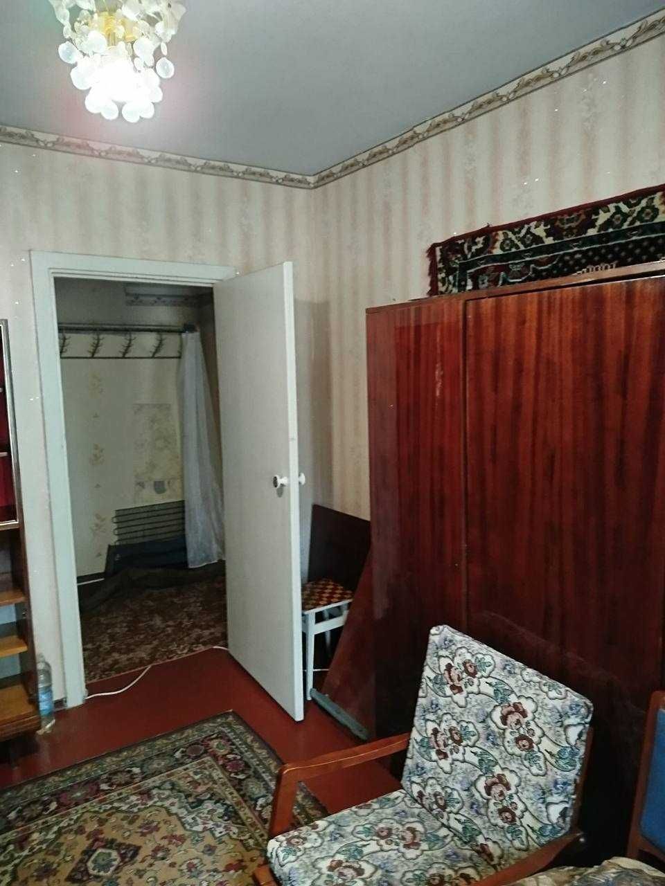 Продам  2-кімнатну квартиру вул. Соборності , район Кільце Косіора