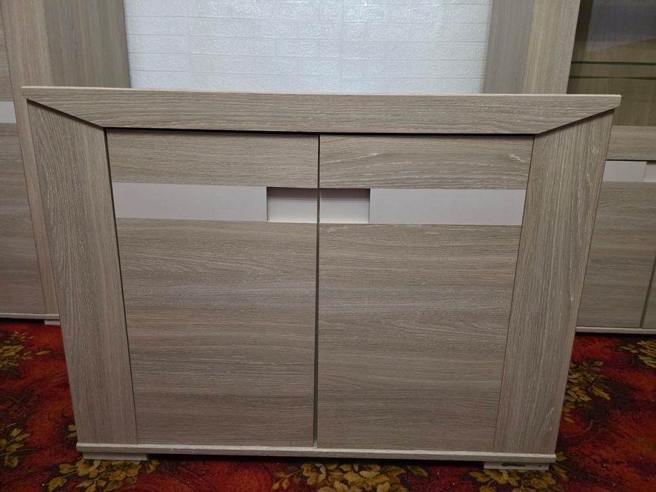 Meblościanka komoda zestaw meble pokojowe szafa RTV witryna transport