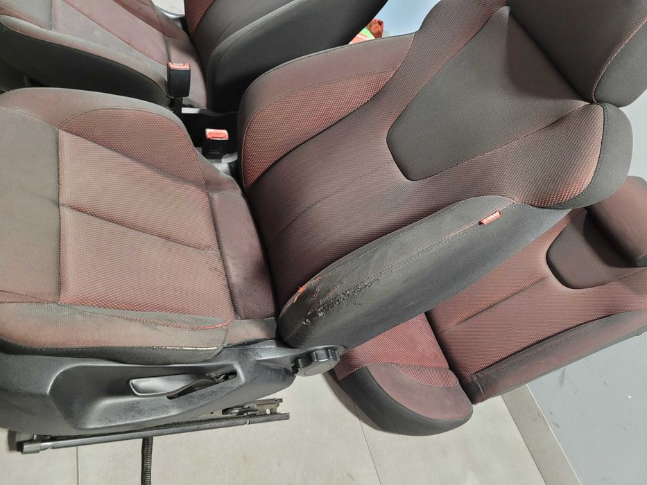 fotel lewy kierownict Seat Leon II 2006r