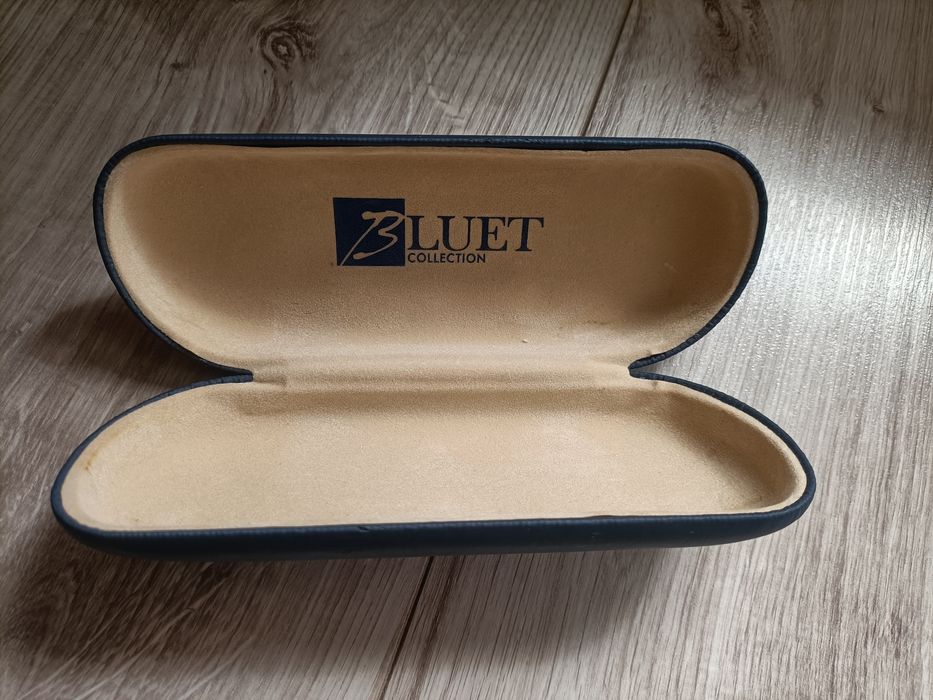 Nowy pokrowiec na okulary Bluet Collection