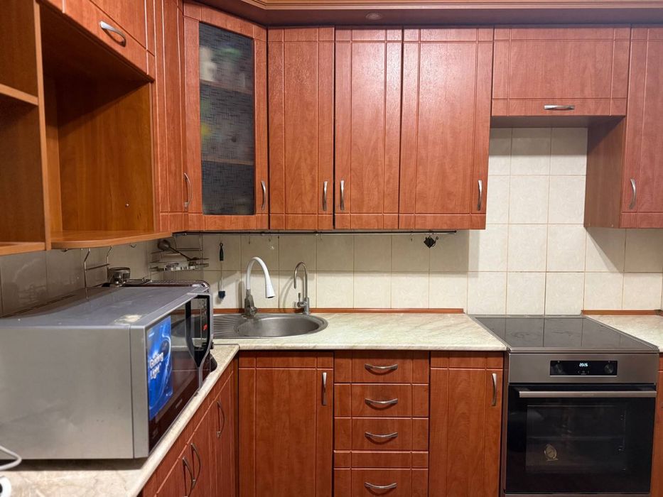 Кухонний гарнітур (меблі мийка та фільтри)