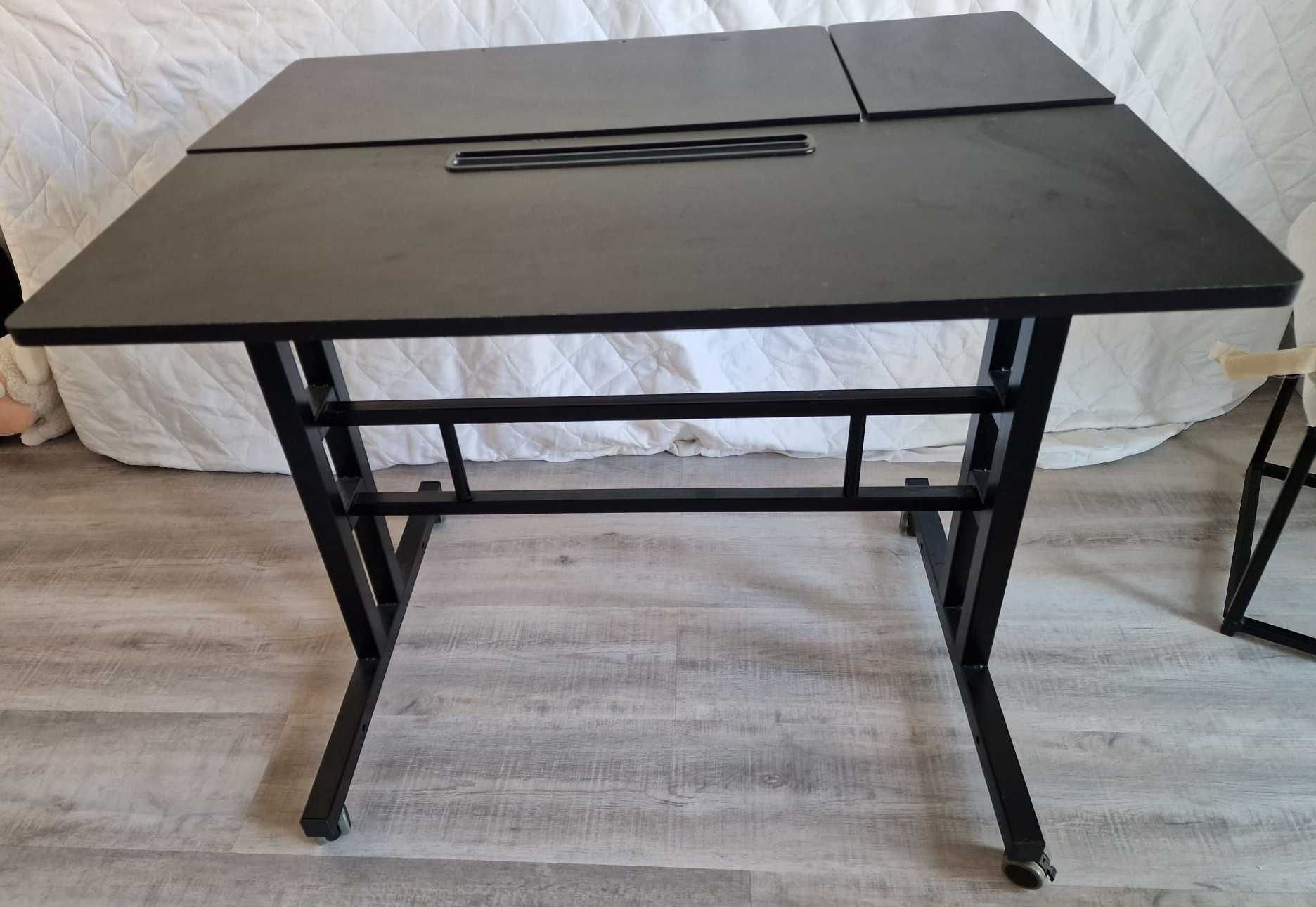 Mesa Computador Ajustável com Rodas