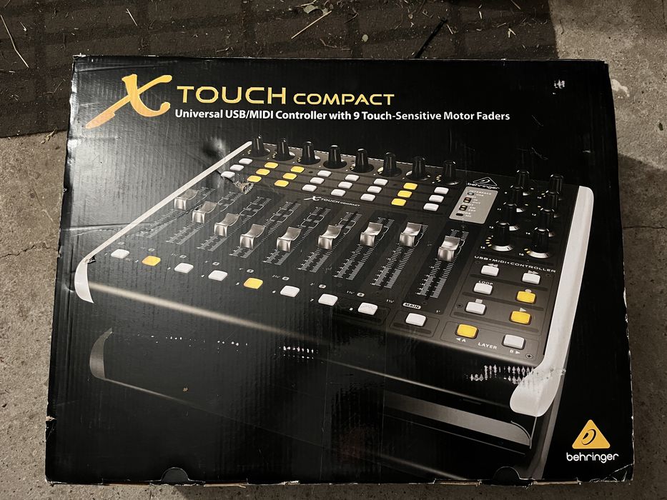 Behringer x-touch compact