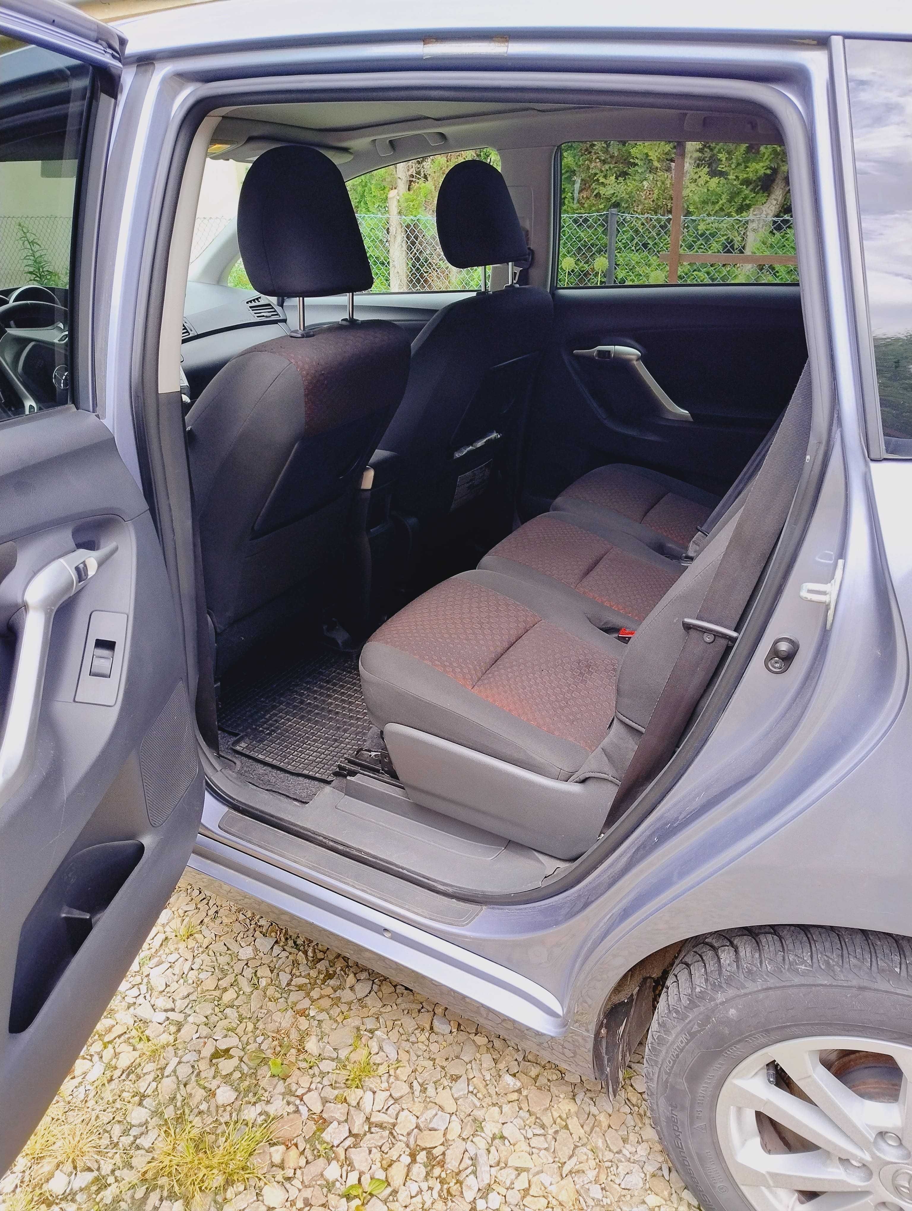TOYOTA  VERSO 2.0 D-4D 2010