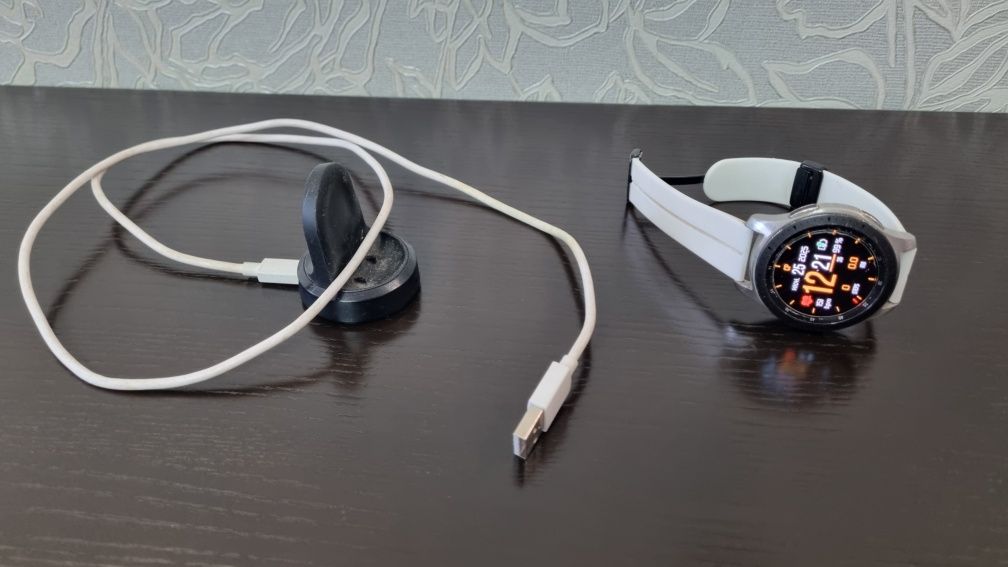 Samsung Galaxy Watch R800 46mm смарт часы