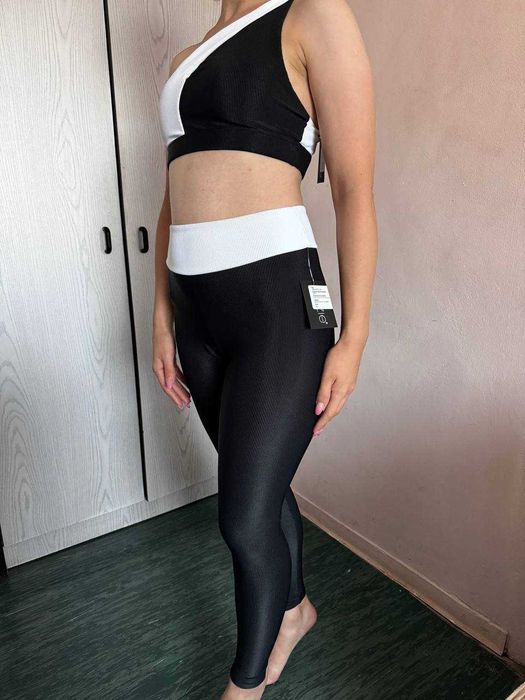 Na sprzedaż: Nowy komplet do jogi marki Onzie