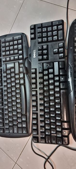 Teclados com cabo USB