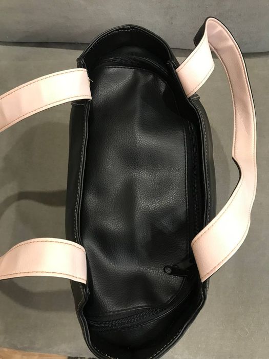 Сумка жіноча чорна Мері Кей