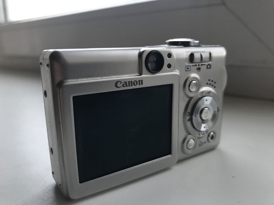 Продаю Canon ixus 50