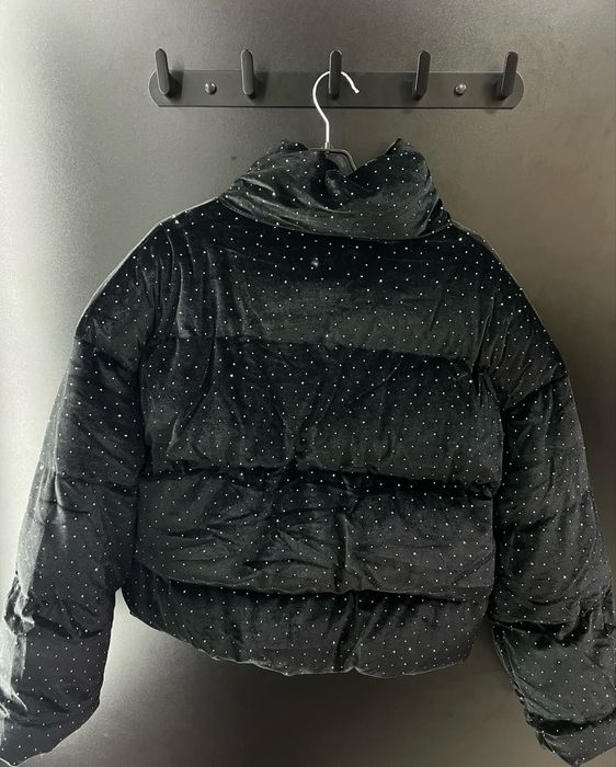 Велюрова куртка в стразах чорна оксамитова