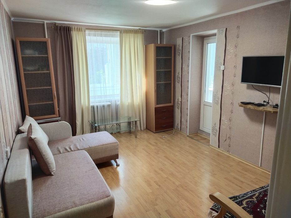 2-х кімнатна на Сльоти