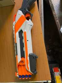 Ігоашковий пістолет Nerf rough cut 3*4