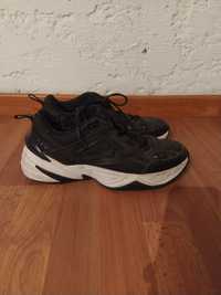 Nike M2K tekno pretas