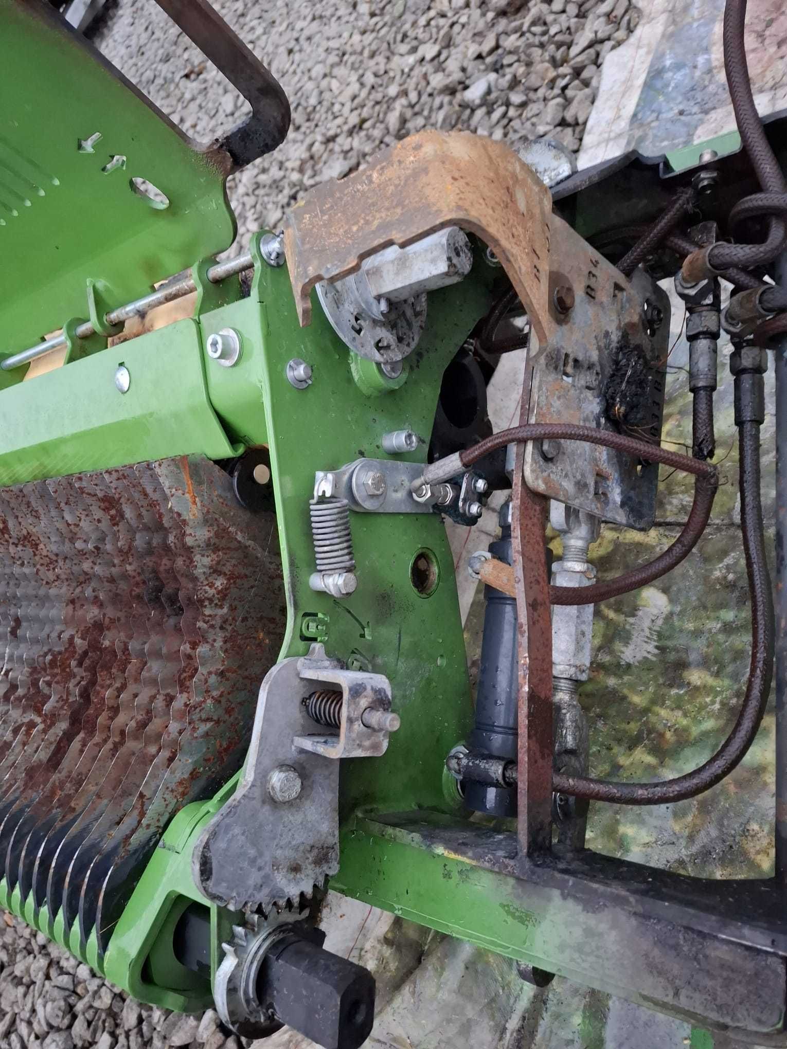 Stół nożowy Prasa Krone 1270/1290