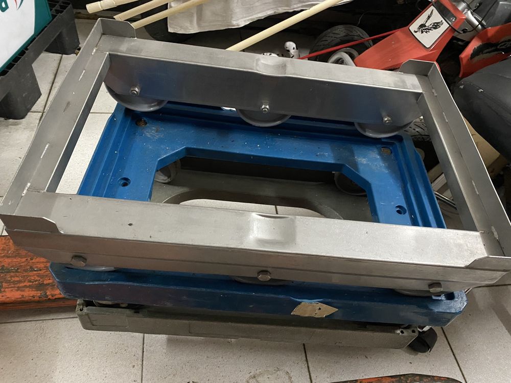 Carrinhos em aluminio