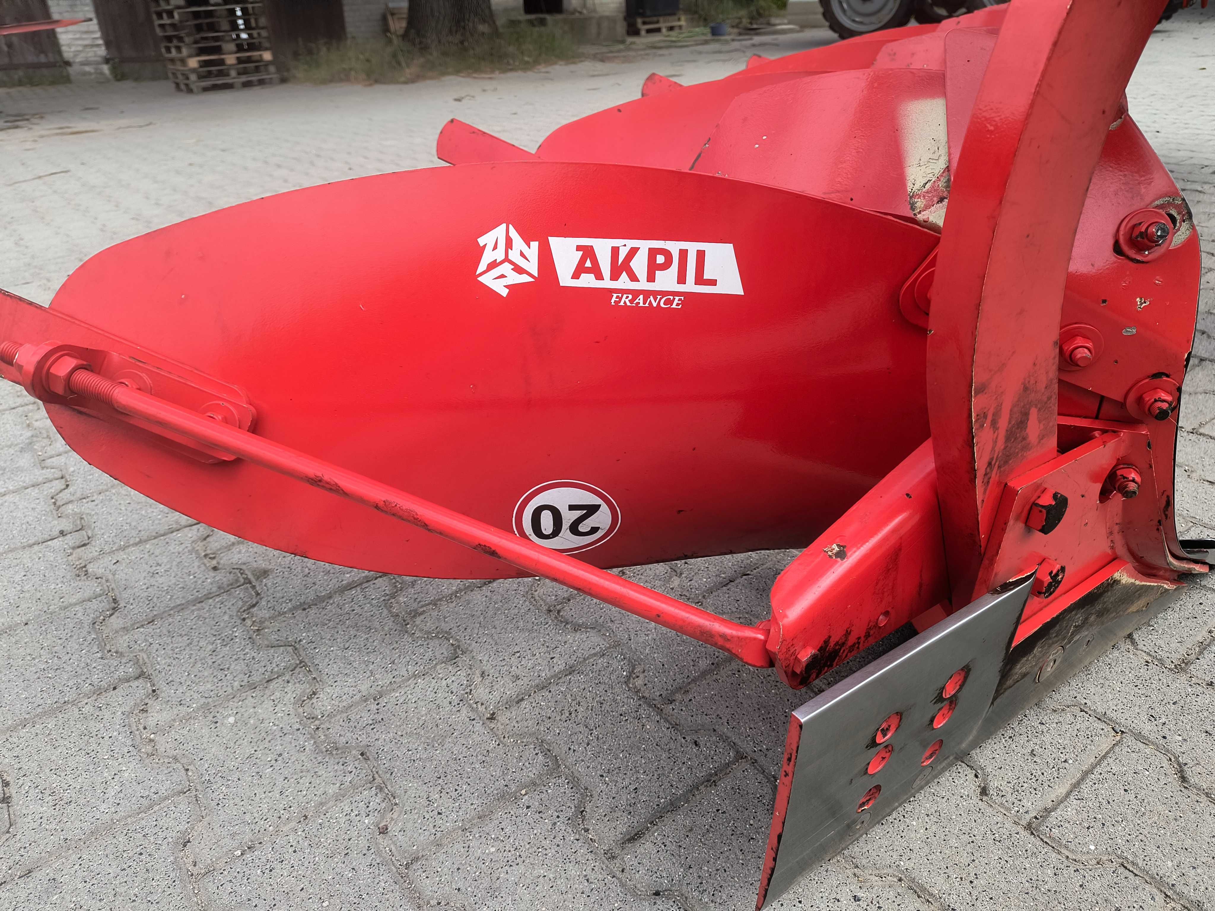 Pług obrotowy AKPIL KM 80 3+1