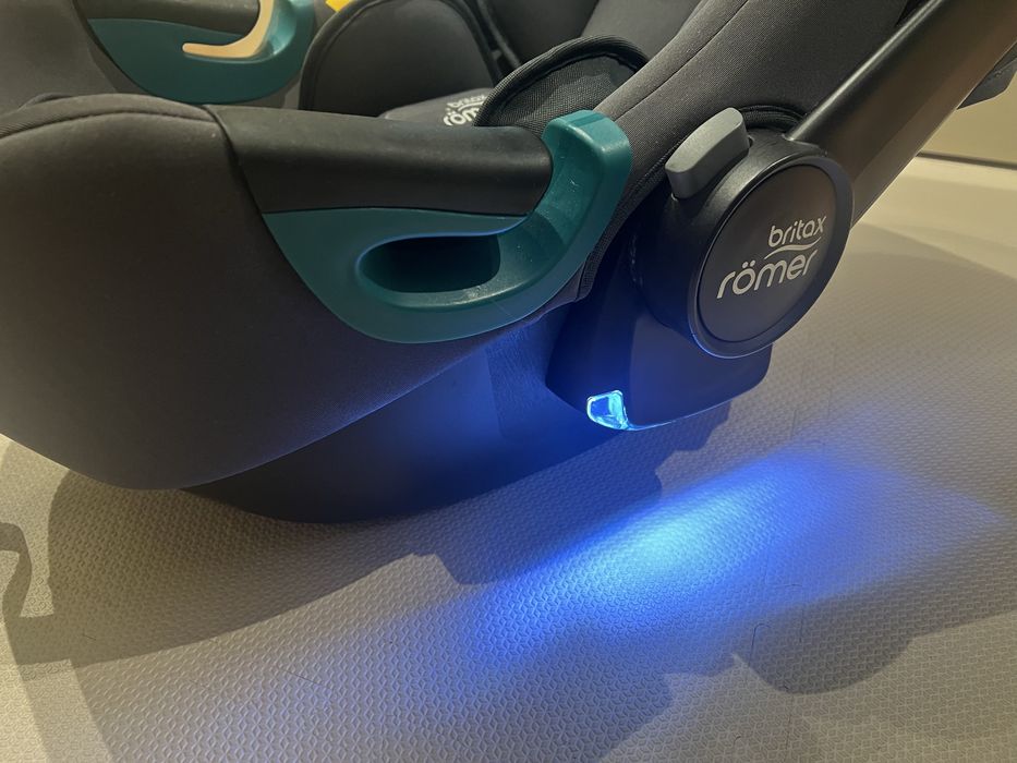 Fotelik nosidełko Britax Romer iSense 0-13kg