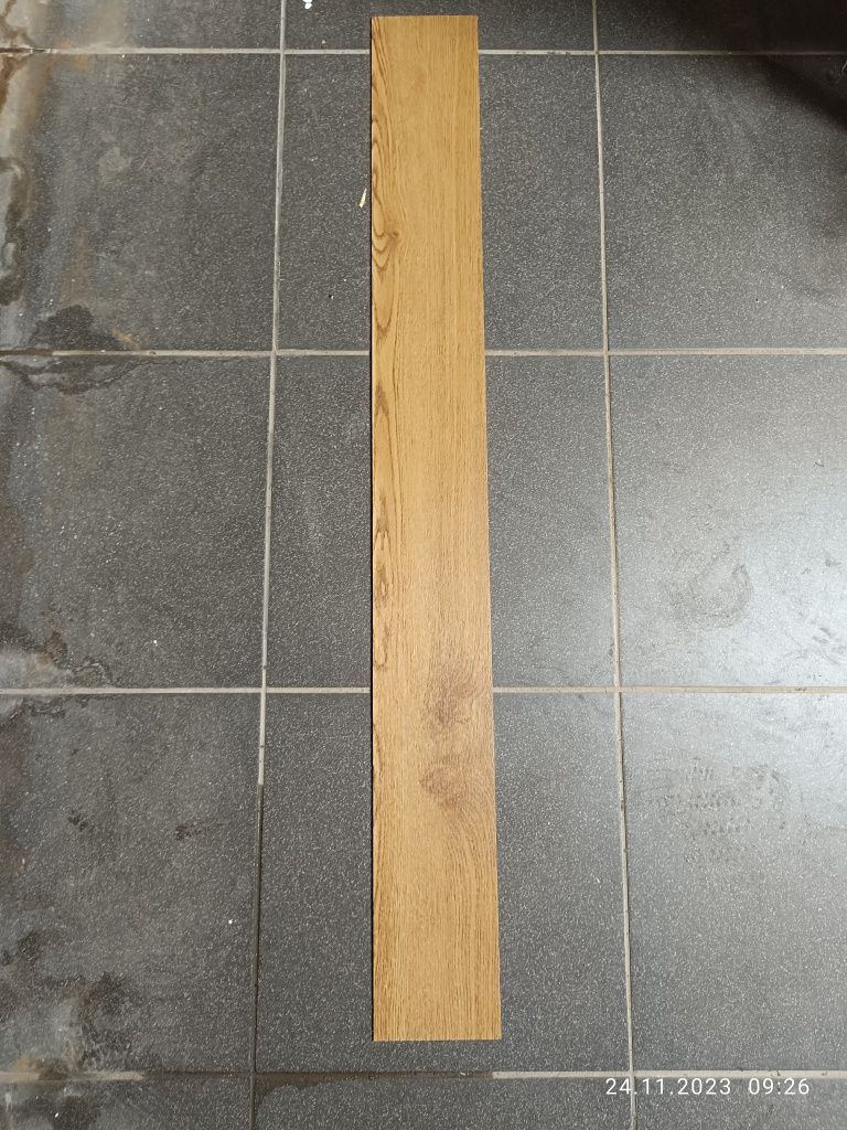 Wykładzina lvt wygląd drewna 13,3 m2