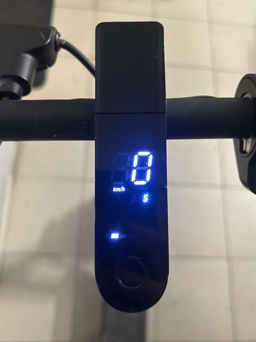 Xiaomi Mi Electric Scooter Pro 2