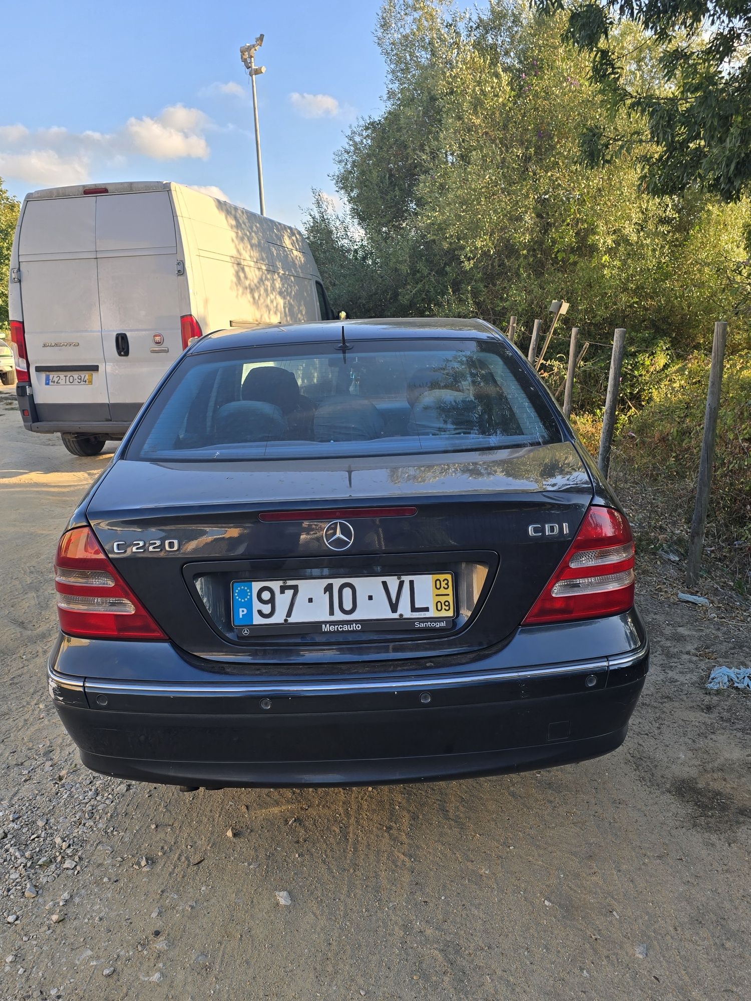 Vendo automóvel Mercedes com caixa automática
