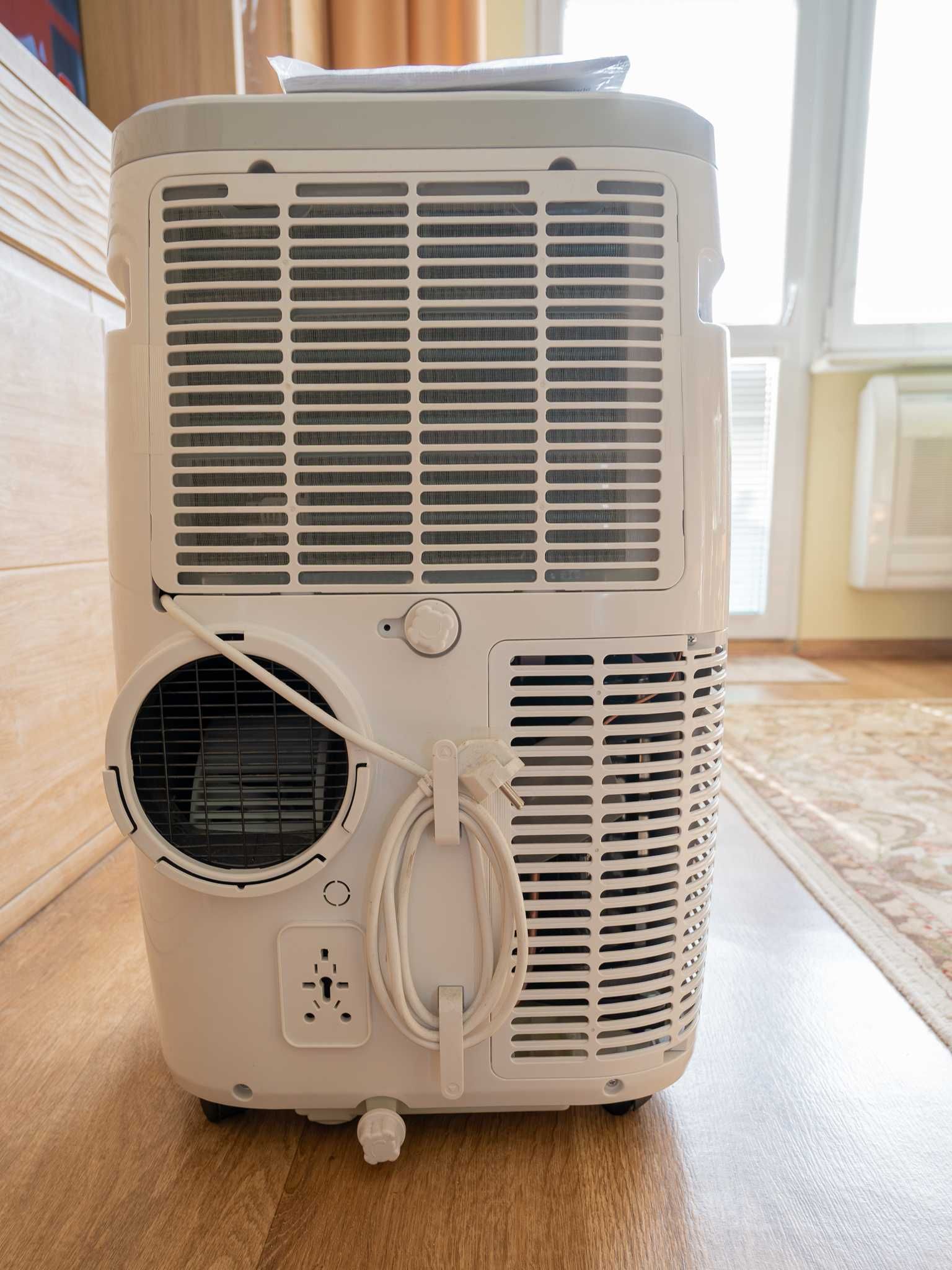 Klimatyzator monoblok 13000 BTU. Stan bardzo dobry. Łódź.