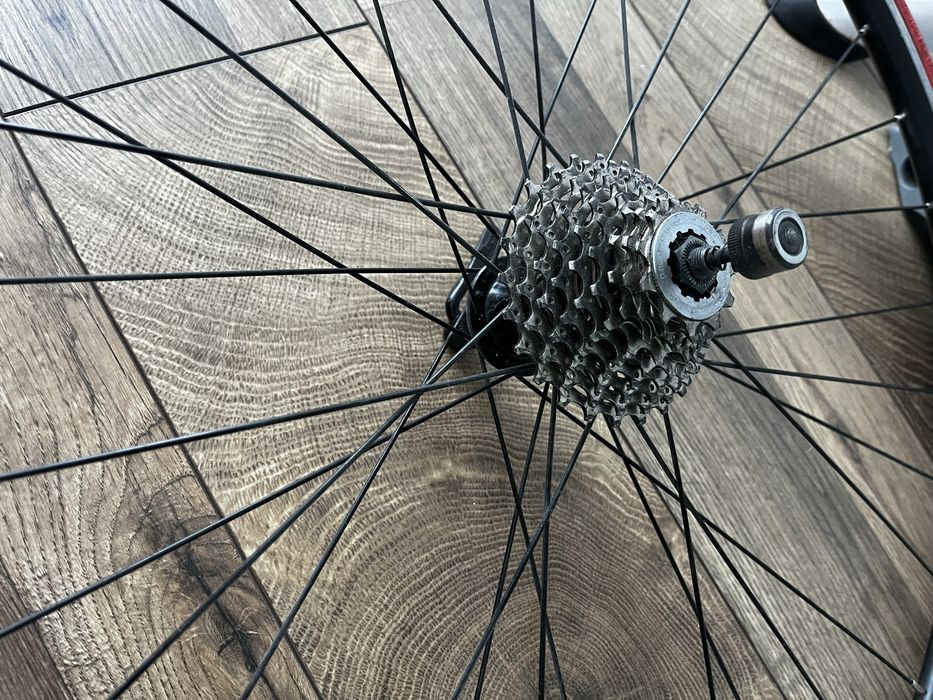 Trenażer Tacx Flow Smart T2240 – stan dobry + gratis koło