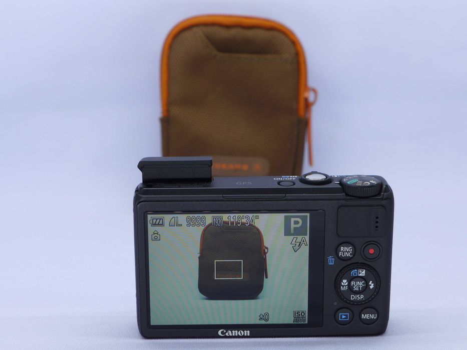 Фотоаппарат Canon PowerShot S100 бывший в употреблении