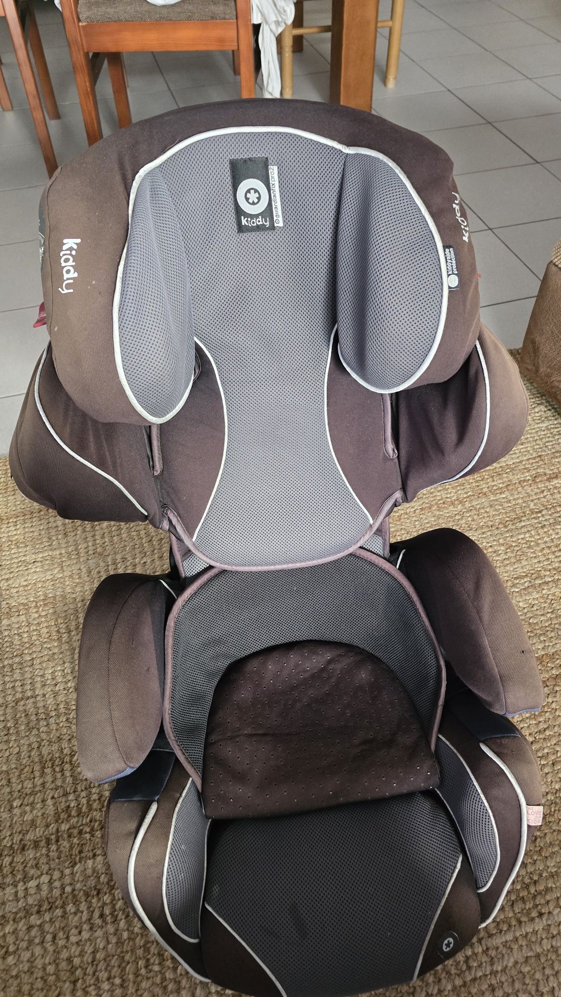 Cadeira Auto dos 15 aos 36 kg